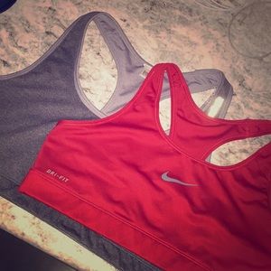 2 sports bras